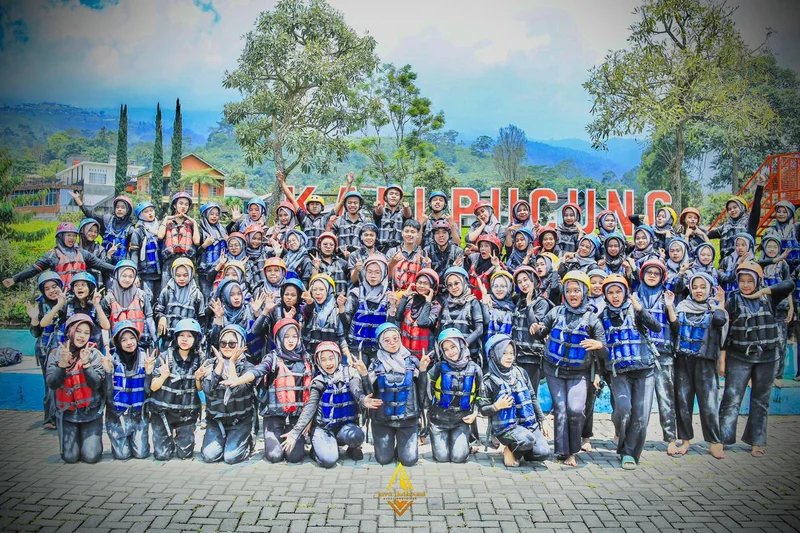 River Tubing Kali Pucung Kemuning